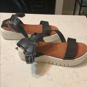 Mia Sandals
